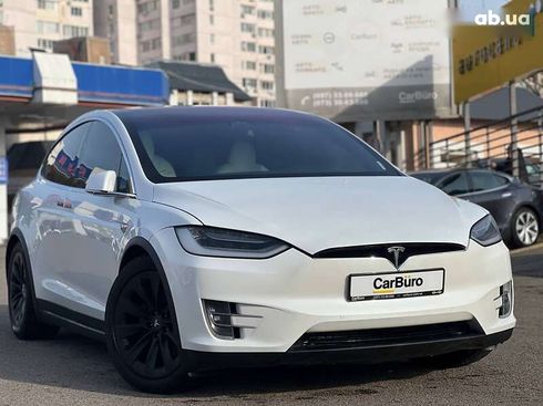 Tesla Model X 2020 - фото 2