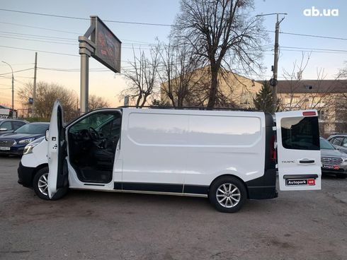 Renault Trafic 2020 белый - фото 17