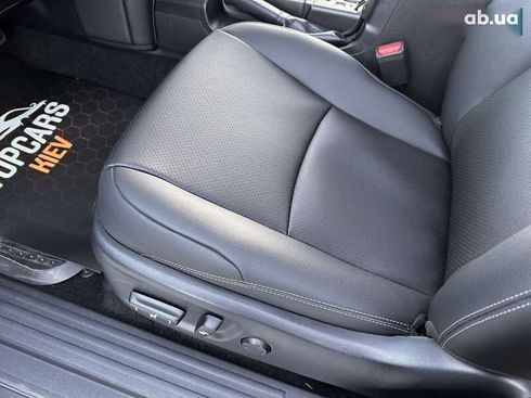 Toyota Land Cruiser Prado 2021 - фото 24