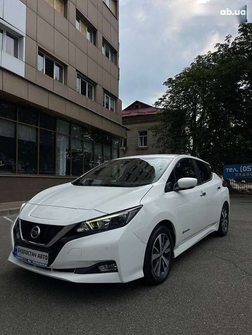 Nissan Leaf 2018 - фото 2