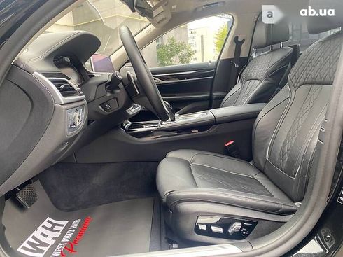BMW 740 2019 - фото 12