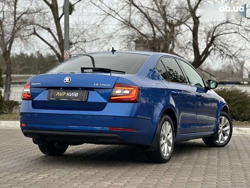 Skoda Octavia 2019 - фото 23