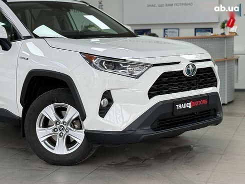 Toyota RAV4 2019 - фото 11