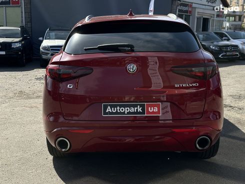 Alfa Romeo Stelvio 2018 красный - фото 12