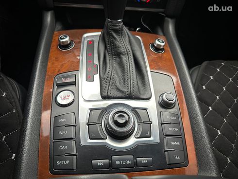 Audi Q7 2010 черный - фото 35