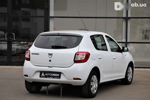 Dacia Sandero 2016 - фото 2