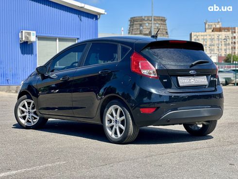 Ford Fiesta 2018 черный - фото 3