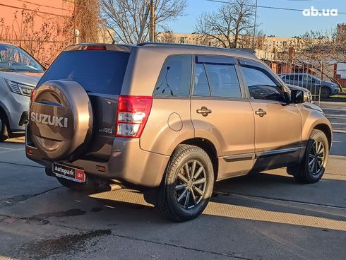 Suzuki Grand Vitara 2013 коричневый - фото 3