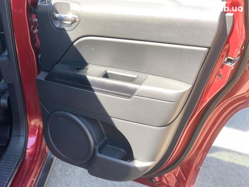 Jeep Patriot 2016 красный - фото 61