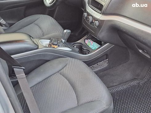 Dodge Journey 2015 серый - фото 14