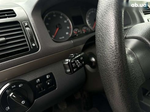 Volkswagen Touran 2007 - фото 29