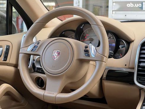 Porsche Cayenne 2012 - фото 16