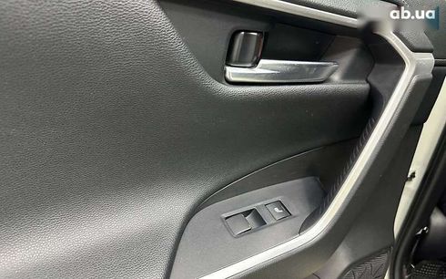 Toyota RAV4 2020 - фото 19