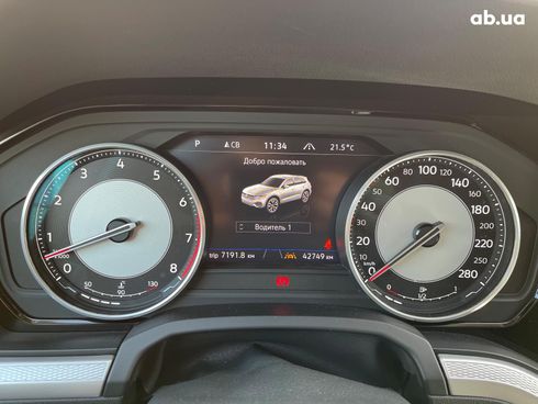 Volkswagen Touareg 2019 черный - фото 28