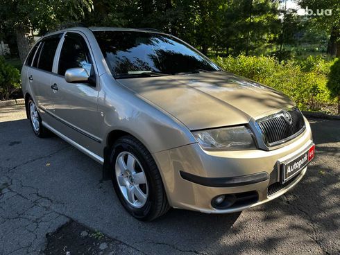 Skoda Fabia 2005 бежевый - фото 3