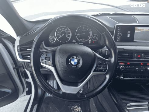 BMW X5 2017 белый - фото 11