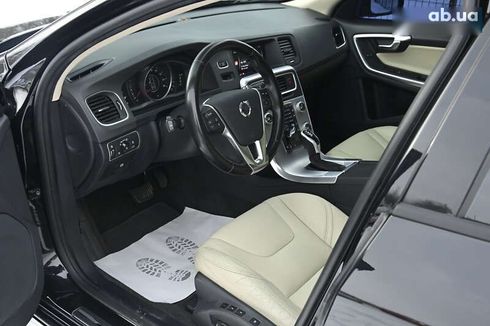 Volvo V60 2017 - фото 16