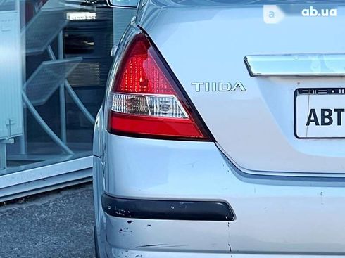 Nissan Tiida 2010 - фото 17