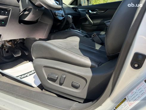 Nissan Rogue 2019 серый - фото 26