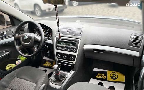 Skoda Octavia 2010 - фото 16