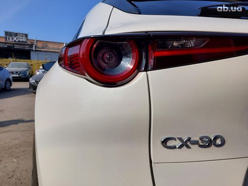 Mazda CX-30 2021 белый - фото 14