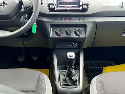 Skoda Fabia 2021 - фото 30