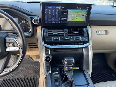Toyota Land Cruiser 2022 - фото 18