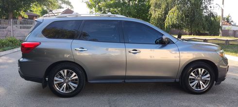 Nissan Pathfinder 2017 серый - фото 15