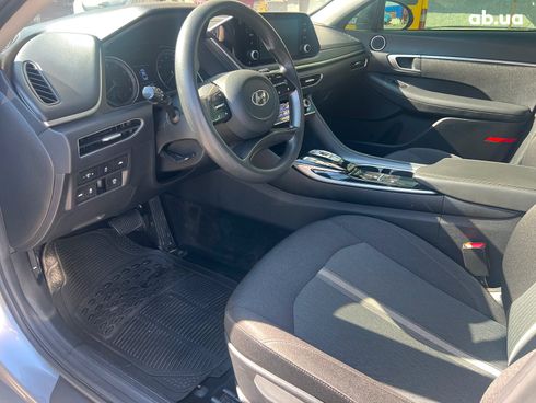 Hyundai Sonata 2020 серый - фото 26