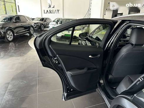 Lexus UX 2021 - фото 19