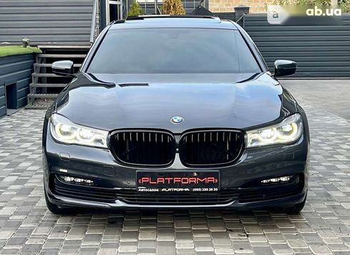 BMW 7 серия 2017 - фото 2