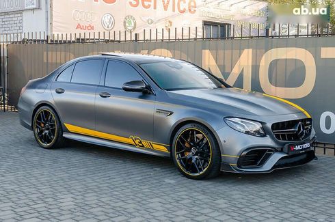 Mercedes-Benz E-Класс 2018 - фото 3