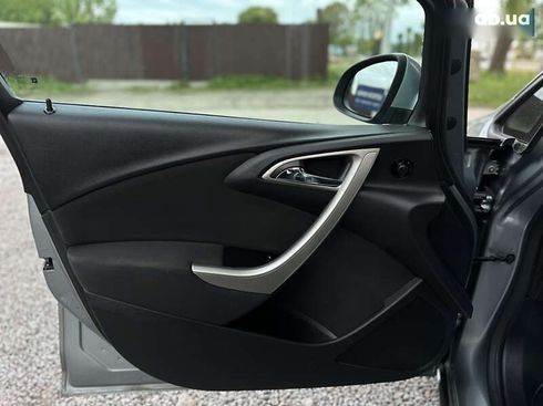 Opel Astra 2010 - фото 25