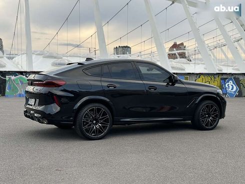 BMW X6 M 2022 - фото 8