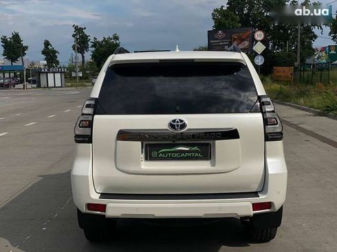 Toyota Land Cruiser Prado 2020 - фото 11