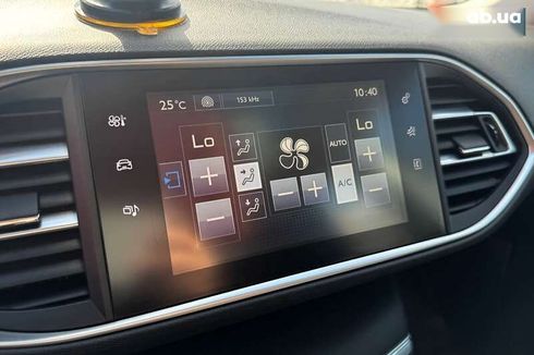 Peugeot 308 2016 - фото 24