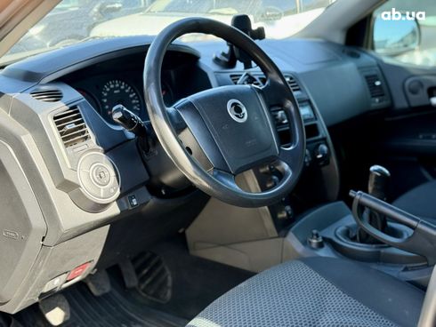 SsangYong Kyron 2010 черный - фото 8
