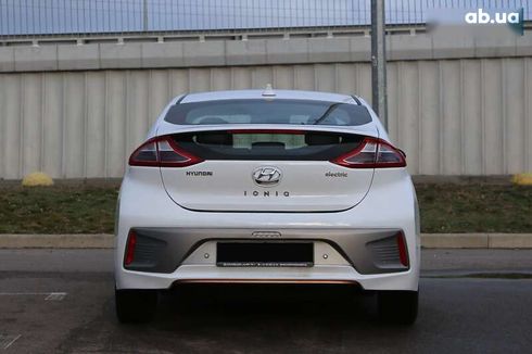 Hyundai Ioniq 2017 - фото 5