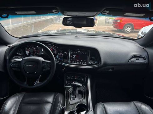 Dodge Challenger 2017 - фото 12