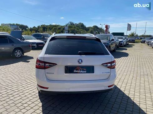 Skoda Superb 2019 - фото 6