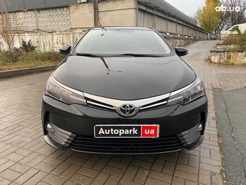 Toyota Corolla 2017 черный - фото 8