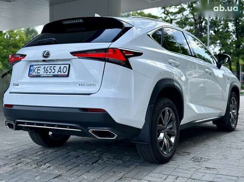 Lexus NX 2021 - фото 15