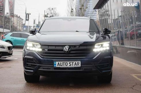 Volkswagen Touareg 2023 - фото 3