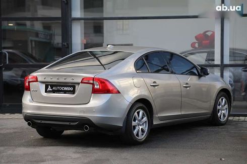 Volvo S60 2012 - фото 4