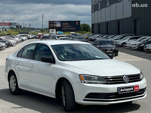 Volkswagen Jetta 2016 белый - фото 43