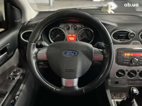 Ford Focus 2011 - фото 19