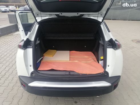 Peugeot 2008 2020 белый - фото 2