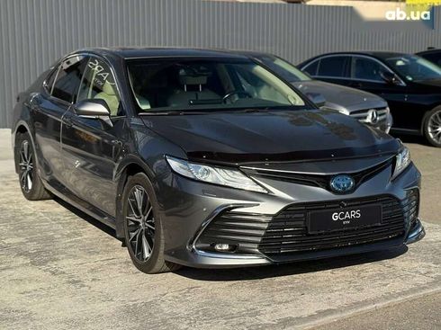 Toyota Camry 2021 - фото 3