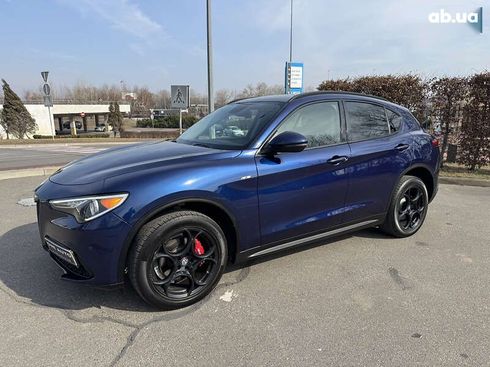 Alfa Romeo Stelvio 2017 - фото 12