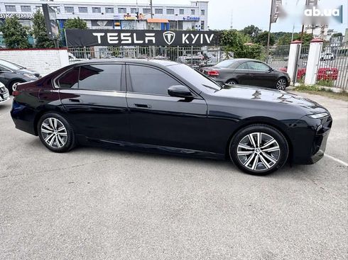 BMW i7 2023 - фото 5